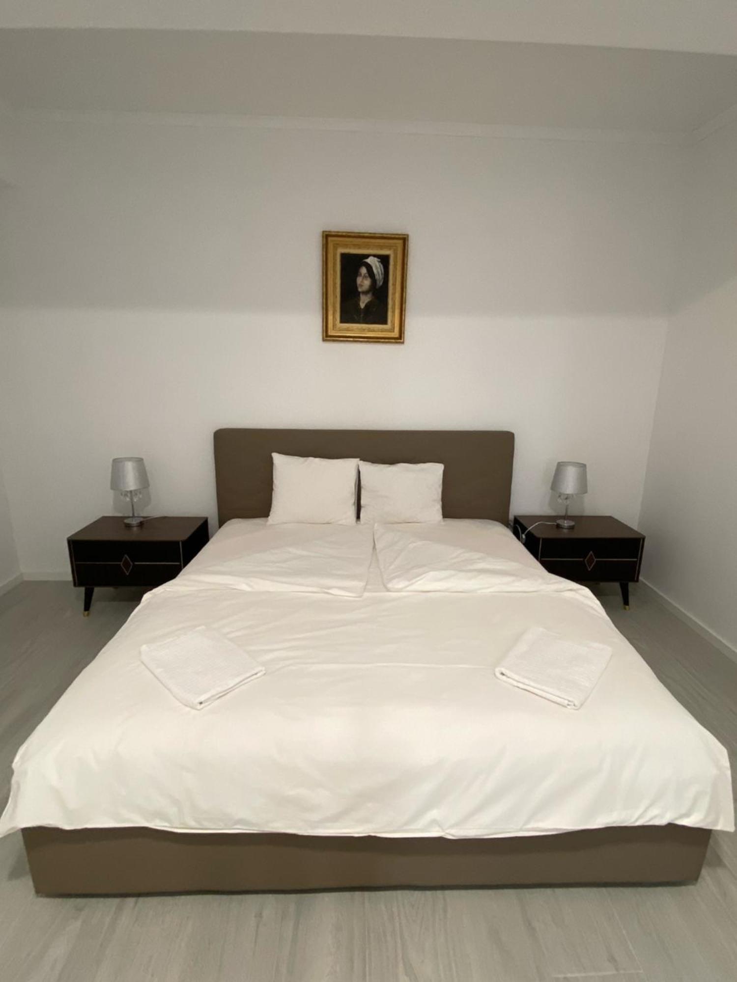 Maritimo Aparthotel Constança Quarto foto